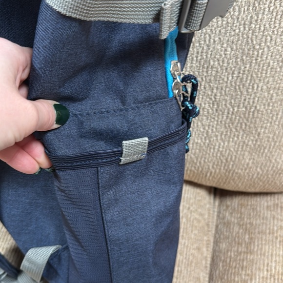 Salesforce Dreamforce backpack - Picture 4 of 6